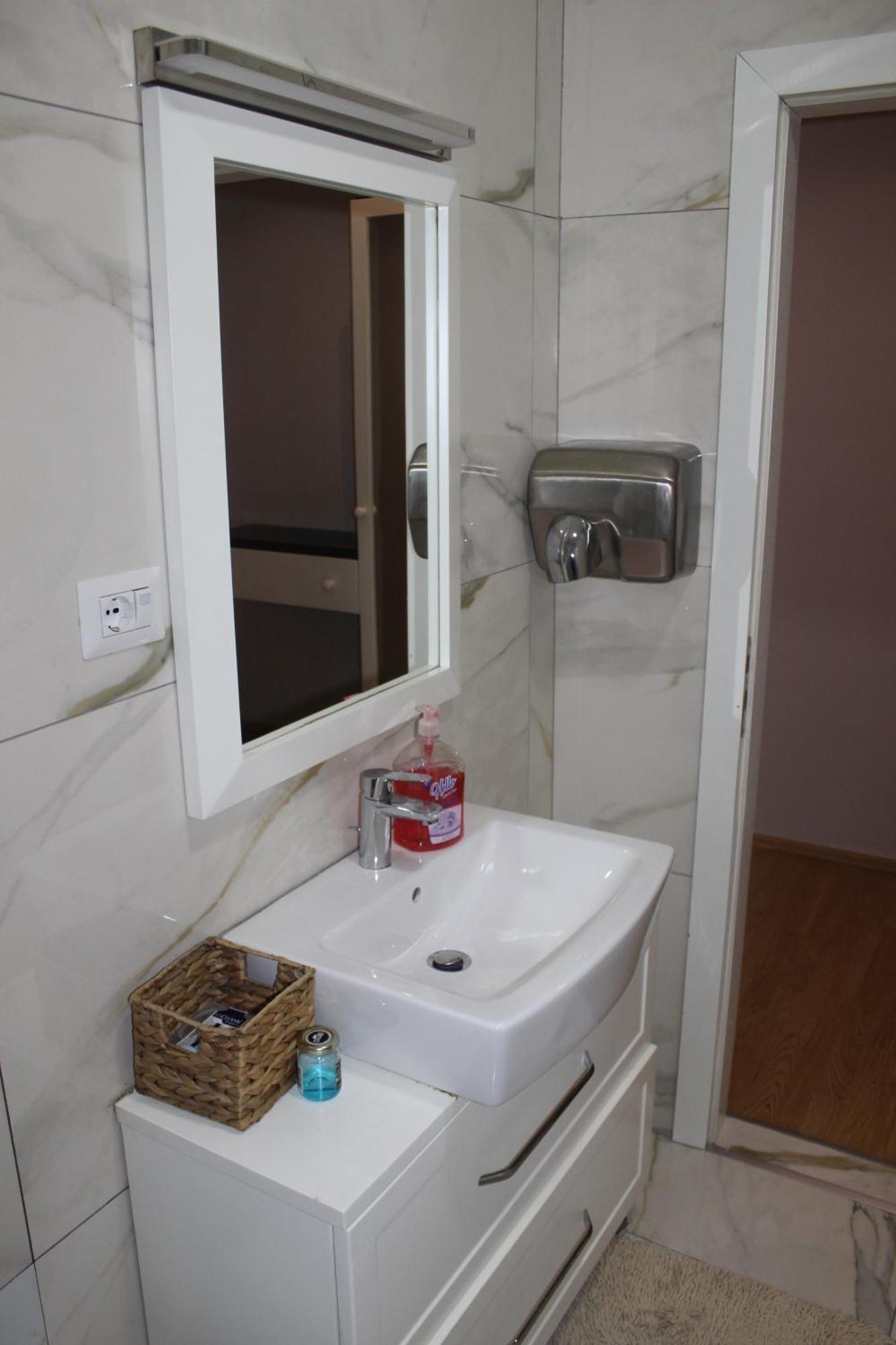 Luxury Blloku Tirana Apartment Buitenkant foto